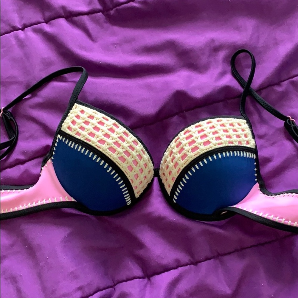Bathing suit top Victoria secret
